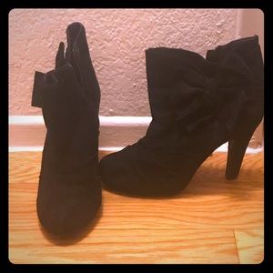 Gianni Bini Ankle Boots